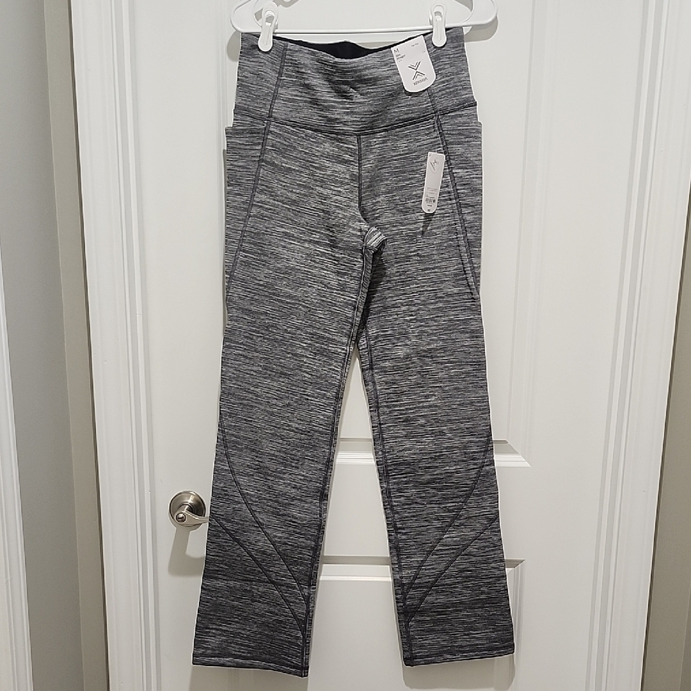 Xersion Women's Slim Straight High Rise Athletic Pants Size Medium